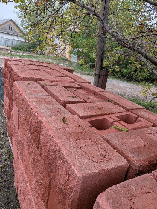 Рванный перегородочный пескоблок шлакоблок сплитерный блок
