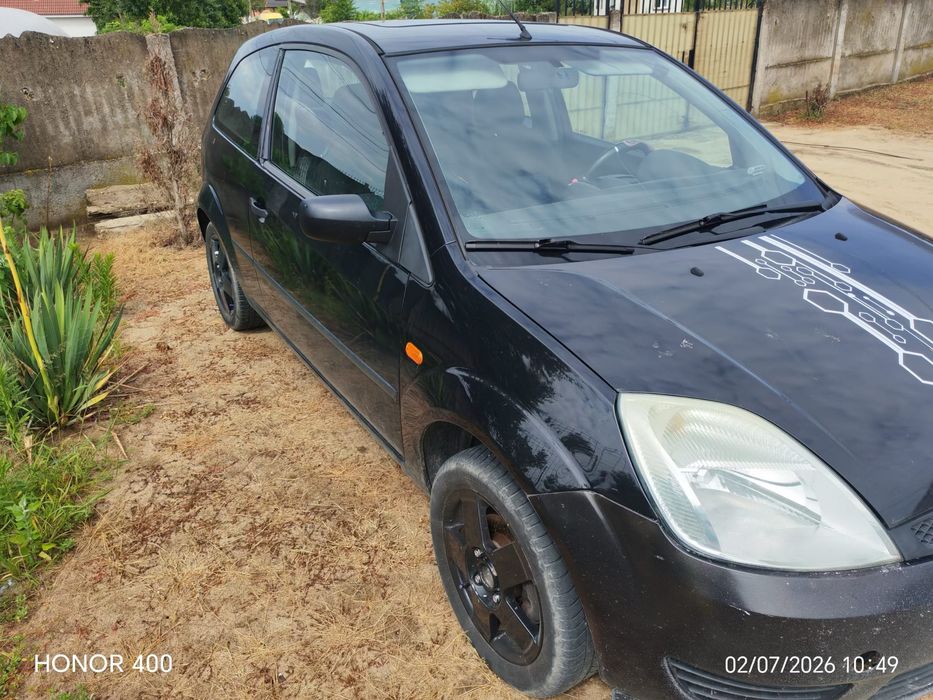Ford fiesta in stare foarte buna