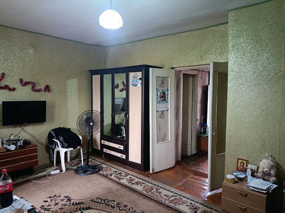 Продается своя квартира 1/4/4