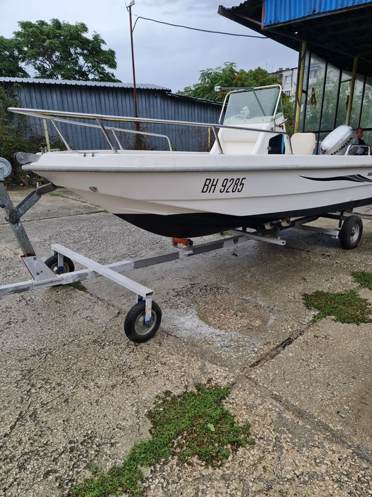 Лодка-морска регистрирана 5 мили