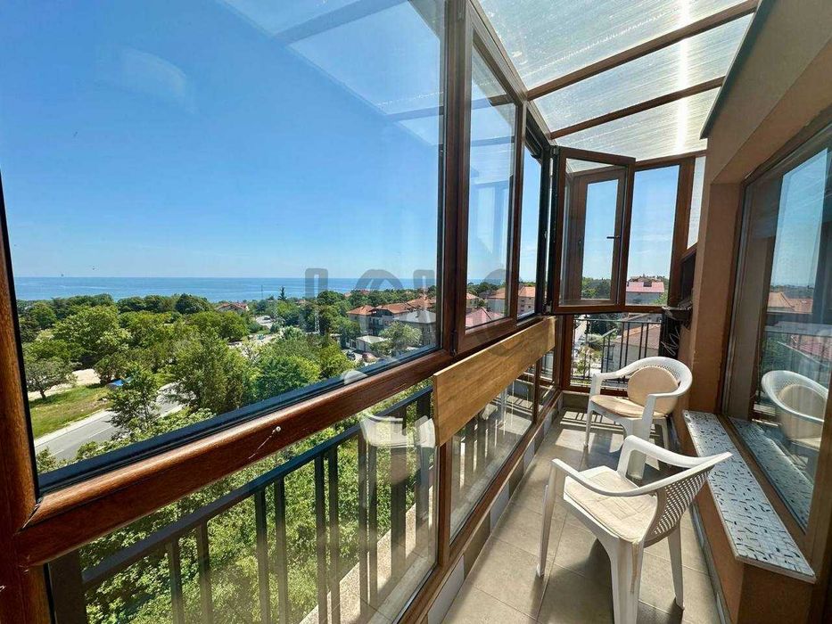 Продава се Тристаен апартамент в Варна, Галата - 100 кв.м за 1950 €/кв.м - Снимка #4