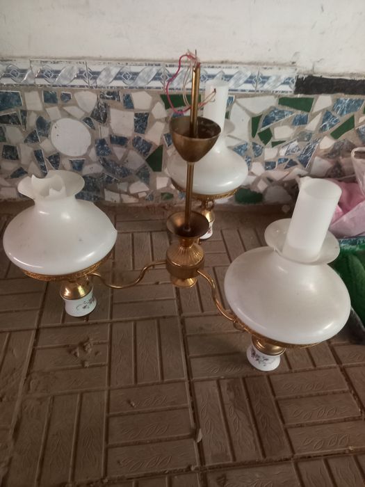 Люстра  продаётся