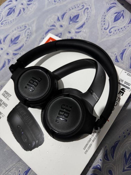 Наушник JBL сатылады