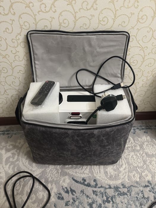 Проектор  Wzatco C4