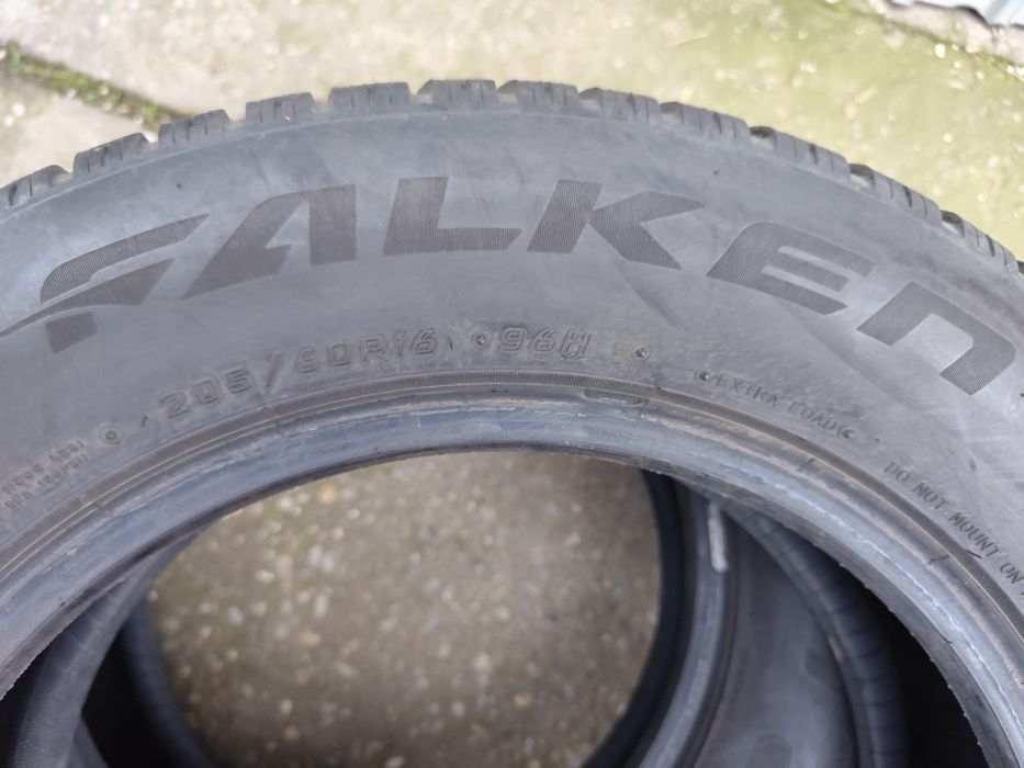 Anvelope 205 60 R16 iarna falken /lassa
