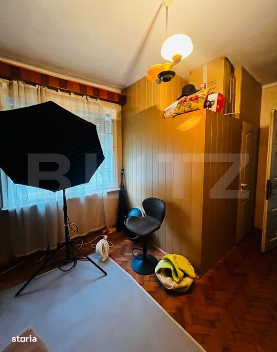 Apartament 2 camere, 74 mp, renovabil, zona Ultracentral