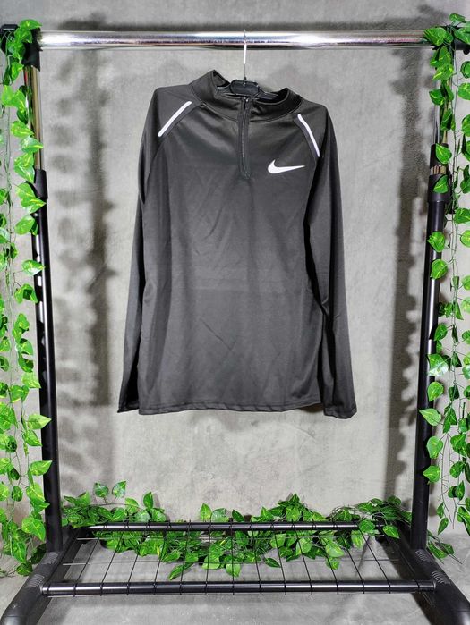 Bluza termica Nike marimea XS