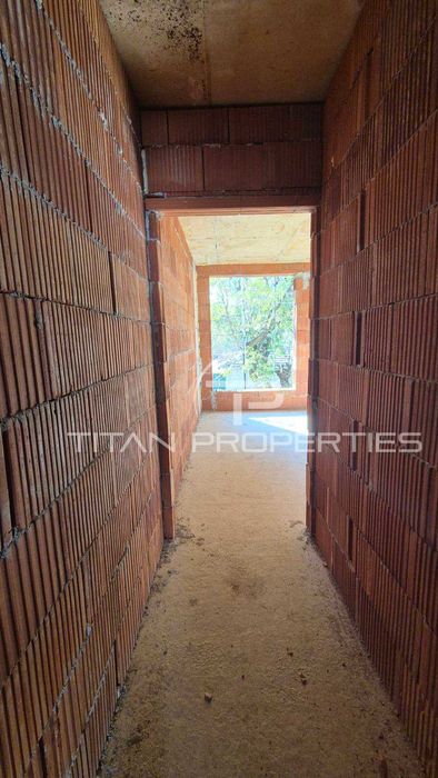 Продава се Тристаен апартамент в Пловдив, Кючук Париж - 111 кв.м за 1550 €/кв.м - Снимка #4