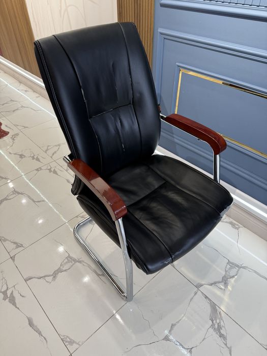 Кресло продается 25000тг