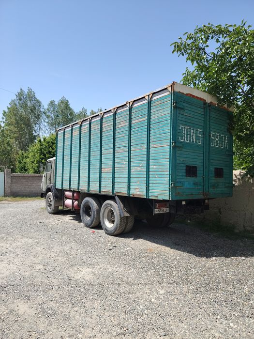 Avtomobil kamaz 1987