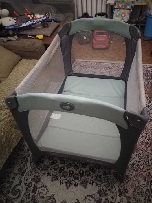 Детская кроватка-трансформер Graco Pack'n Play