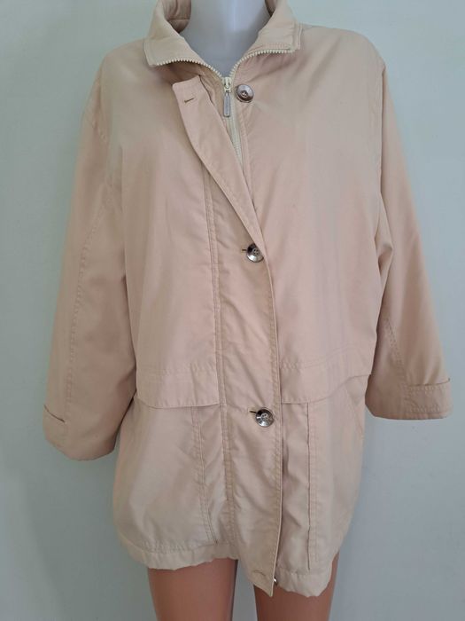 Дамско есенно, преходно яке