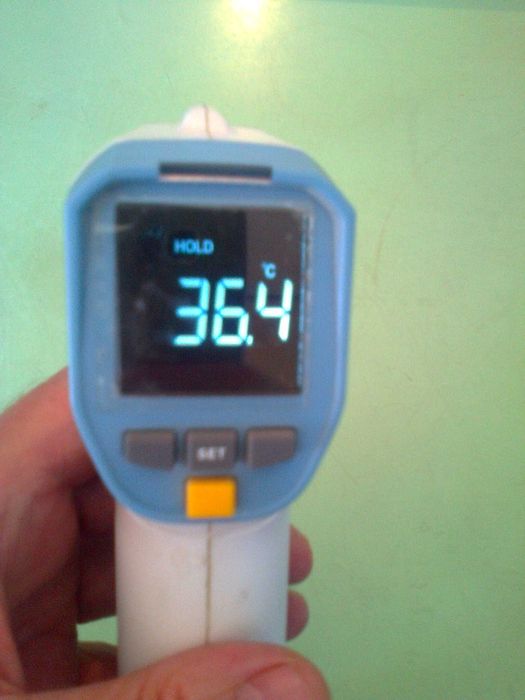 Инфракрасный термометр бесконтактный