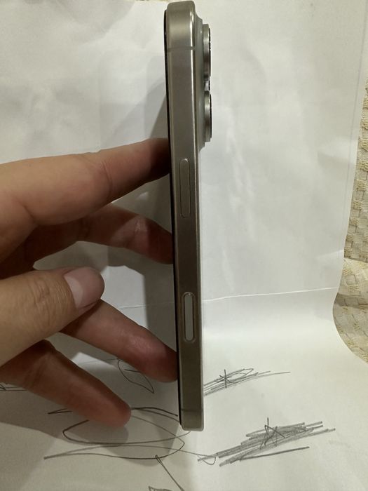 Продам iphone 16 pro e sim 128gb titan natural