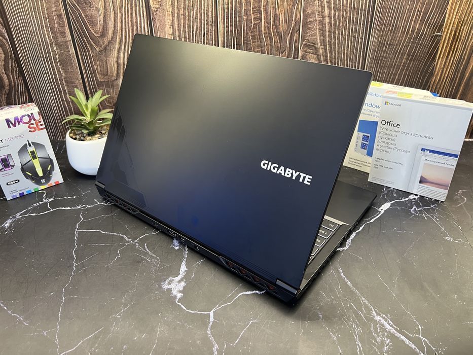 Ноутбук для игр Gigabyte G5 | Core i7-12500H | 16GB | RTX4050 /D1