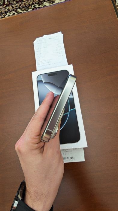 IPhone 16 Pro Max 256GB Alb factura și garanție încă 13 luni