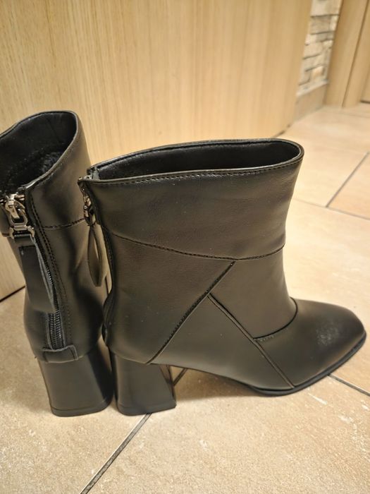 Дамски обувки с ток