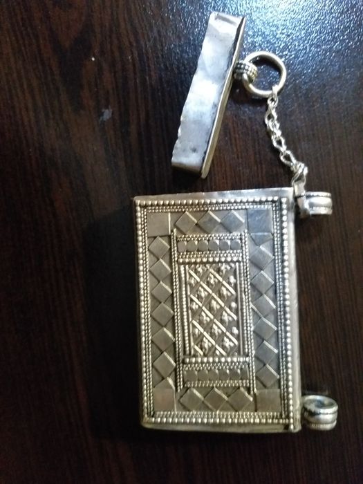 Suport argint pentru amulete  anii 1900