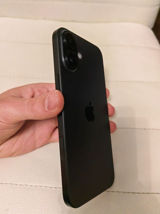 iPhone 16 Plus 128 GB Перфектен софтуерно