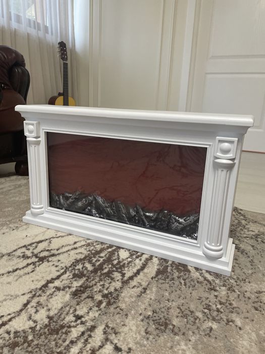 Vand semineu decorativ alb,elegant