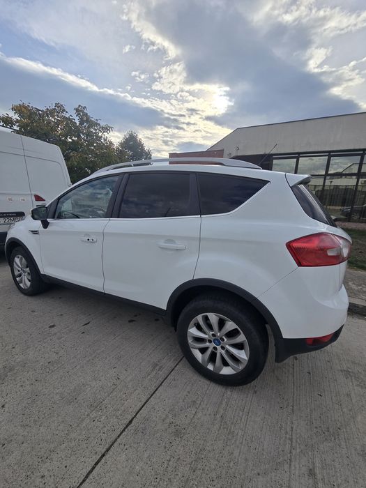 Vând Ford Kuga 2011