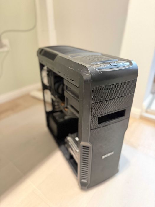 PC Gaming i7-7700 / RX 580 4GB / 16GB RAM / SSD Samsung 256 / HDD 1TB