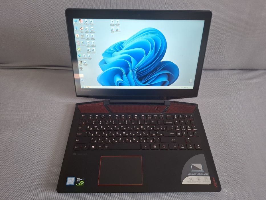 Lenovo Legion y720