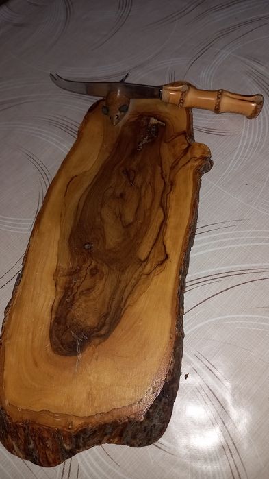 Дърворезба дъска с нож ръчна изработка и часовник