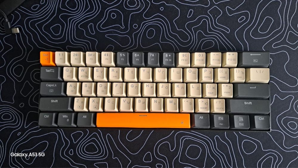 Продам клавиатуру Redragon Caraxes Pro