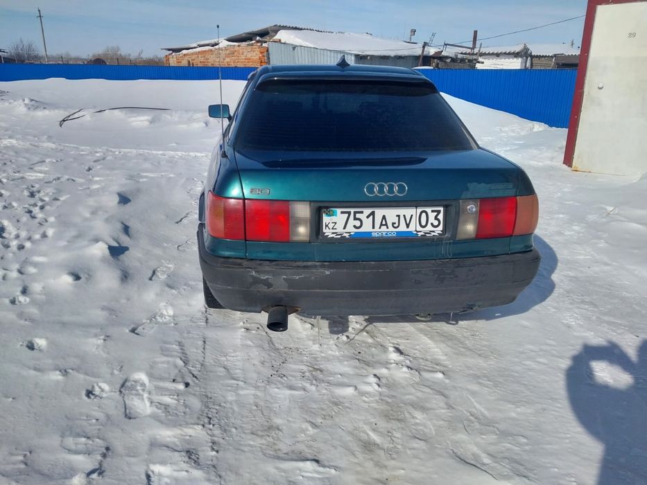 Продам  ауди Б4..