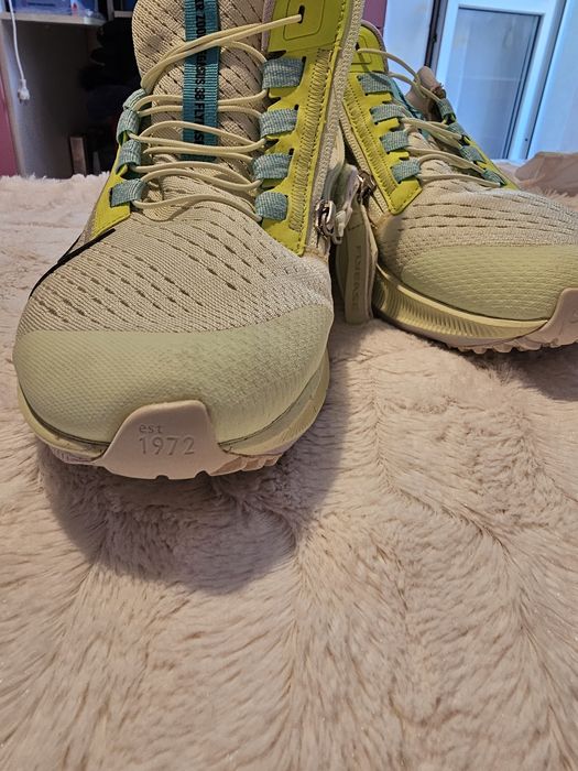 Дамски маратонки на Найк