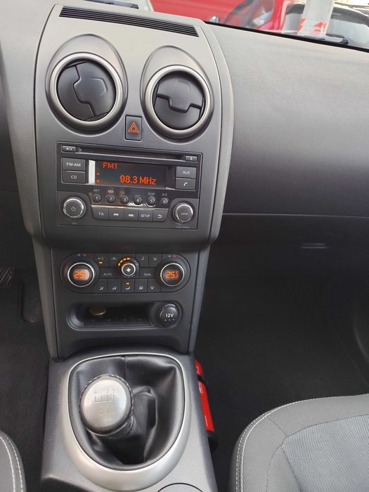 Продавам Нисан Кашкай J10 фейслифт 2012