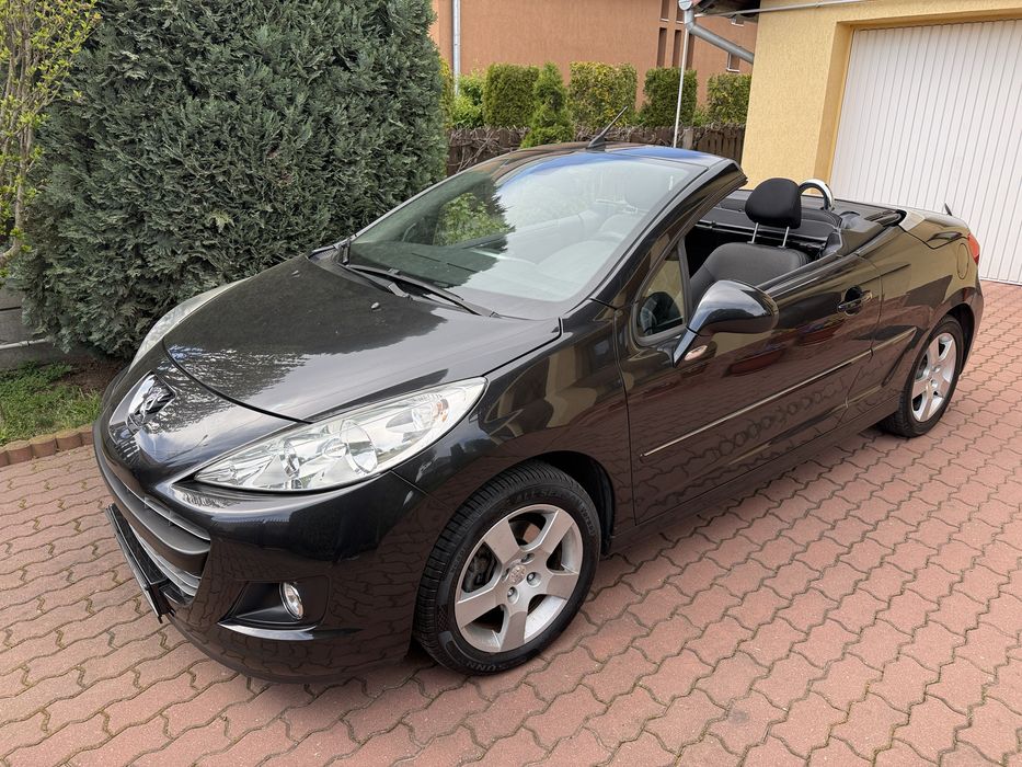 Vând Peugeot 207 CC