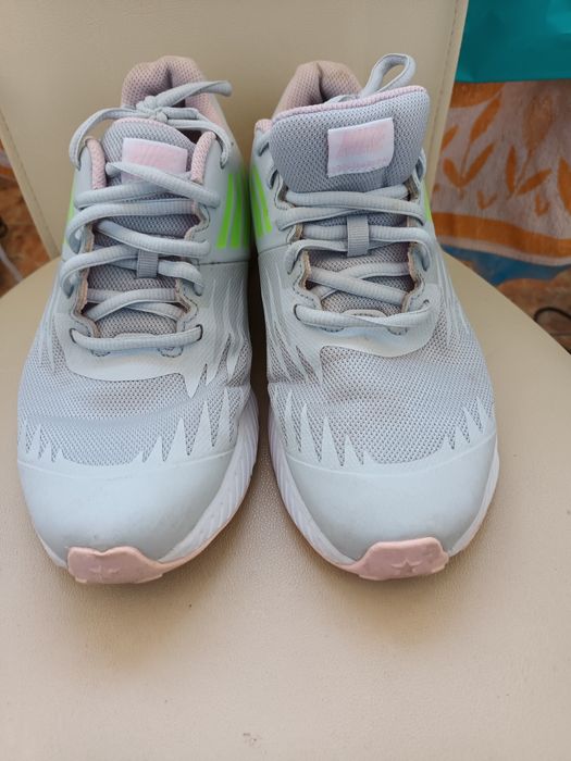 Adidași nike nr 38,5