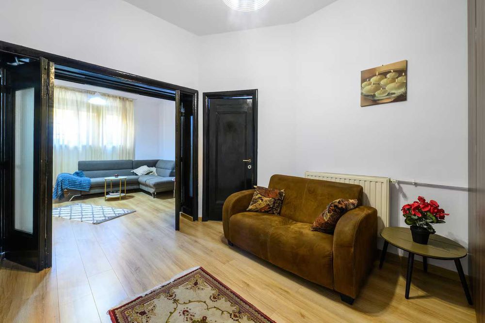 Apartament 3 camere de inchiriat