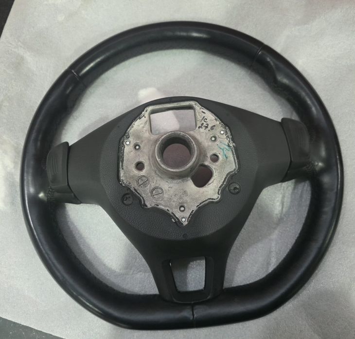 Volan Multifuncțional VW Golf 7 / Passat B8 Original Piele,Comenz,Padelei