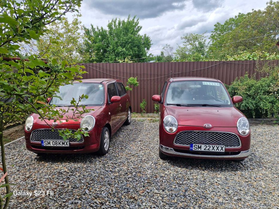 2 X Daihatsu Trevis