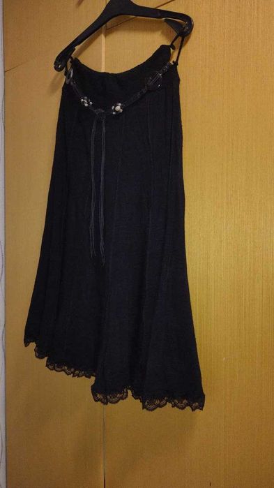 Дамски черни поли