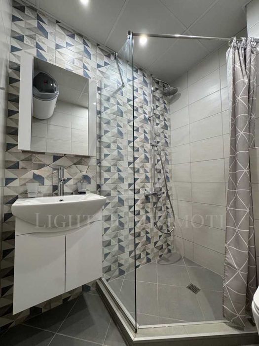 Продава се Двустаен апартамент в Пловдив, Остромила - 67 кв.м за 2202 €/кв.м - Снимка #7