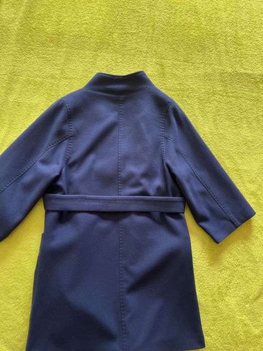 Палто в син цвят