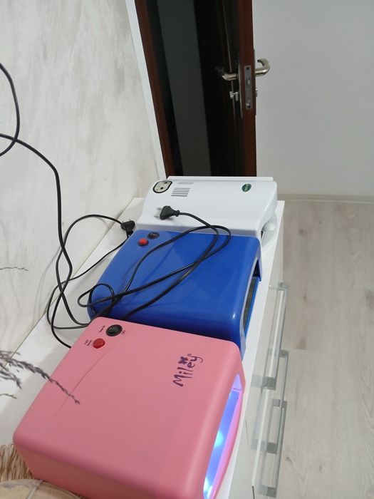 Vând lampă uv unghii