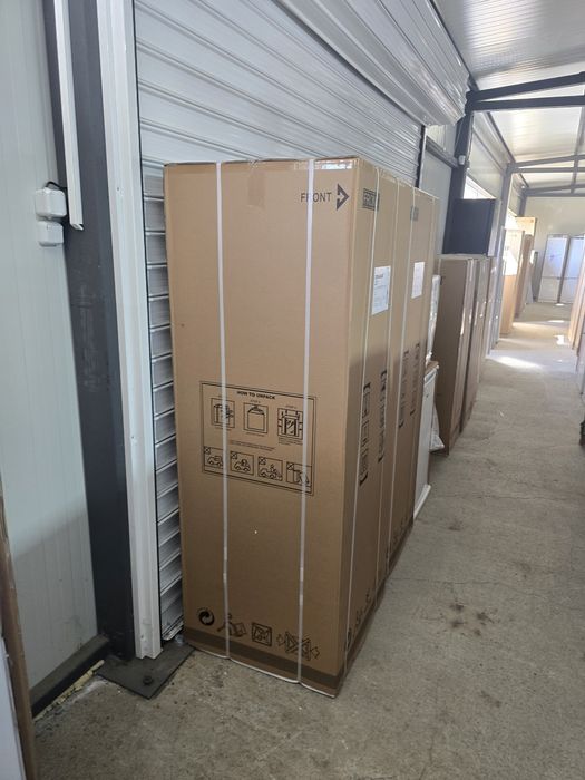 Нов вертикален фризер Снайге/Snaige  170 см 242 л