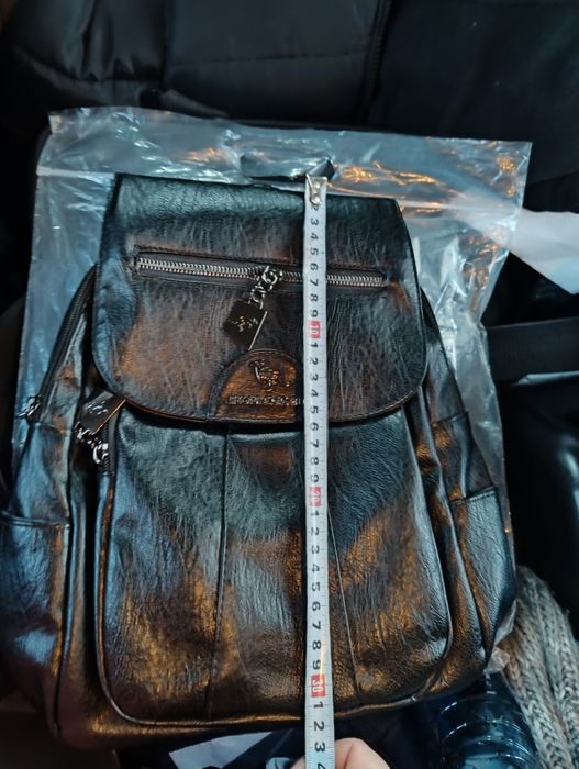 Дамска кожена раница