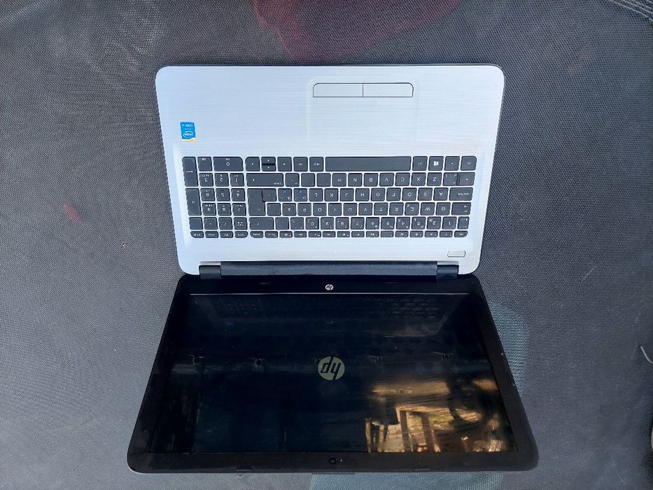 Laptop HP 15 i3 5005U