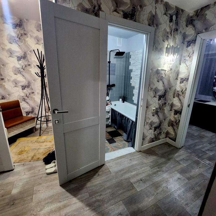 По часам в 6 ом . Чисто .