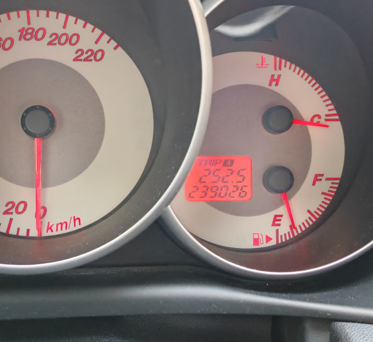 Mazda 3 1.6 Benzina și GPL