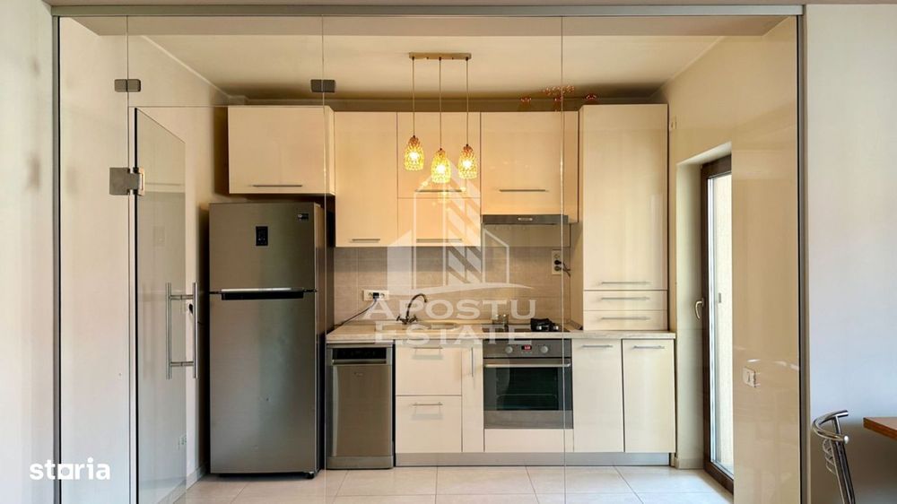 Apartament de vanzare cu 3 camere, etajul intai, Dumbravita — fotografia 1