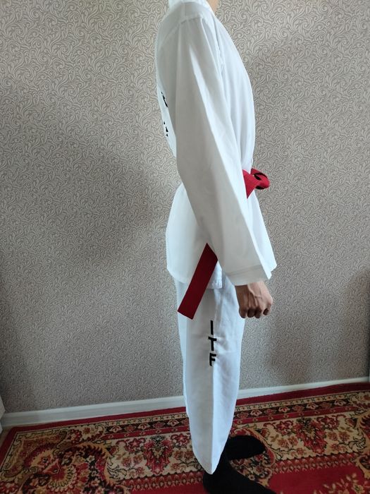 Продам кимано ( таэквондо)