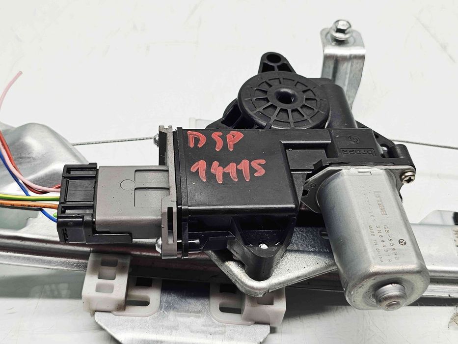 Macara electrica geam dreapta spate Peugeot 3008 [Fabr 2009-2016] 9682