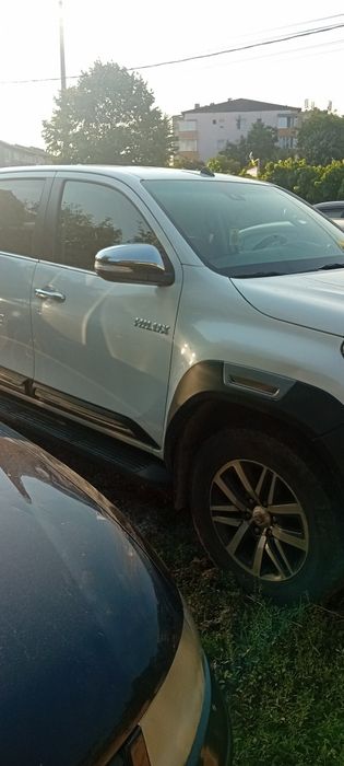 Toyota hilux invincible 2017